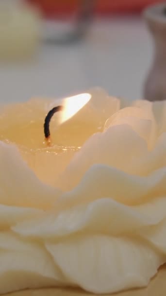 Kerze Form Einer Rose Unmöglich Kerze Auszupusten Blasen Sie Auf — Stockvideo