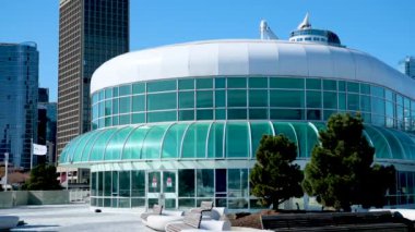 Kanada merkezindeki Kanada Kongresi Merkezi 'nin yelkenleri Vancouver 04.04.2024 