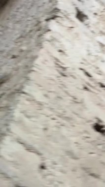 Cirokastra Müzesi Şehri Arnavut komünist lider Enver Hoca 'nın doğum yeri olarak biliniyor. UNESCO Dünya Mirası Alanı, Osmanlı Şehri Arnavutluk Cirokastra 06.17.2024