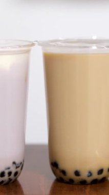 Boba ya da tapyoka incileri, kahverengi şeker aromalı plastik fincanda Tayvan balonlu süt çayıdır. Buble Çayı