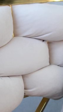 Oturma odasının modern lüksü parlak ve temizdir. video hazırlama görüntüleri 