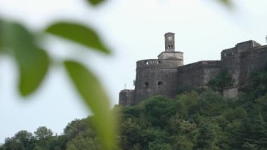  UNESCO 'nun hava manzarasında Arnavutluk' un güneyindeki Cirokastra kentinde yer alan eski Cirokaster kenti sıralandı