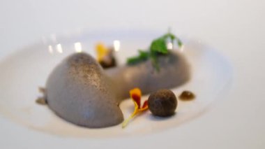 Antarktika Mutfak Sırrı. Kırmızı turplu mantar ezmeli sandviç. Yüksek kalite 4k görüntü