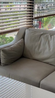 Minimalist Endüstriyel Kafe Restoranı Tasarımı. Perspektif sunuyor. İzolasyon görüşü. - Evet. Yüksek kalite 4k görüntü