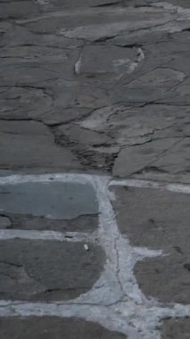 Mykonos adasının ünlü yel değirmenleri Yunanistan 'ın Mykonos adasında deniz burnu üzerindedir. Yüksek kalite 4k görüntü