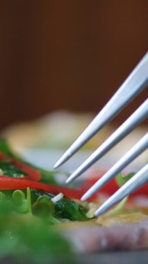 Dondurulmuş Red Snapper Carpaccio. Balık carpaccio. 