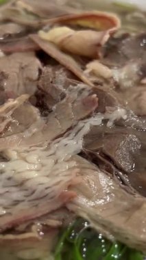 Geleneksel Tayvan usulü haşlanmış etli erişte. Yüksek kalite 4k görüntü