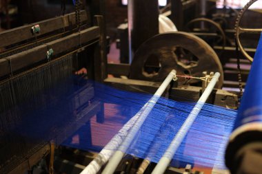 traditional silk production process carefully create silk fabric from start to finish. From spinning fine silk threads to weaving on wooden looms, this handmade craft reflects cultural heritage, skill