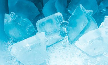 Buz küpleri arka plan, buz küpü dokusu ya da arka plan beni taze ve iyi hissettiriyor içecek ve içecek işi için yaratılmış..