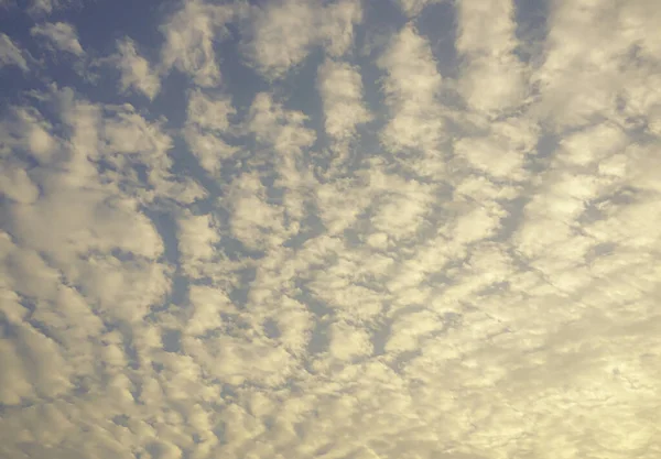Céu Nuvem Fofa Cenário Pela Manhã Incrivelmente Calmante Para Começar — Fotografia de Stock