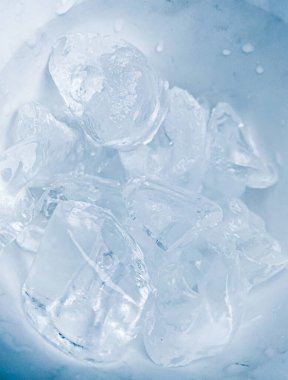 Buz küpleri arka planı, buz küpü dokusu, buz duvar kağıdı kendimi taze ve iyi hissetmemi sağlıyor. Yazın, buz ve soğuk içecekler bizi rahatlatır, içecek ve içecek işi için yapılır..