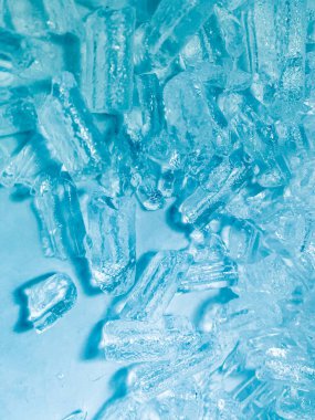 Buz küpleri arka planı, buz küpü dokusu, buz duvar kağıdı kendimi taze ve iyi hissetmemi sağlıyor. Yazın, buz ve soğuk içecekler bizi rahatlatır, içecek ve içecek işi için yapılır..