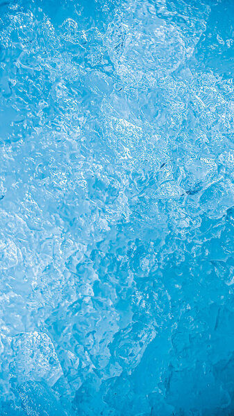 icecubes background,icecubes texture,icecubes wallpaper,ice helps to feel refreshed and cool water from the icecubes helps the water refresh your life and feel good.ice drinks for refreshment business