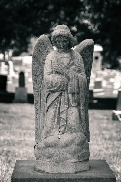 Anjo Marcador Sepultura Cristã Cemitério Preto Branco — Fotografia de Stock