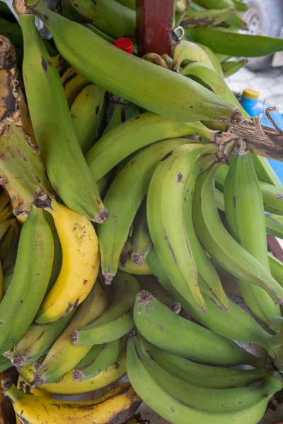 시장에서 바나나를 배경으로 — 스톡 사진