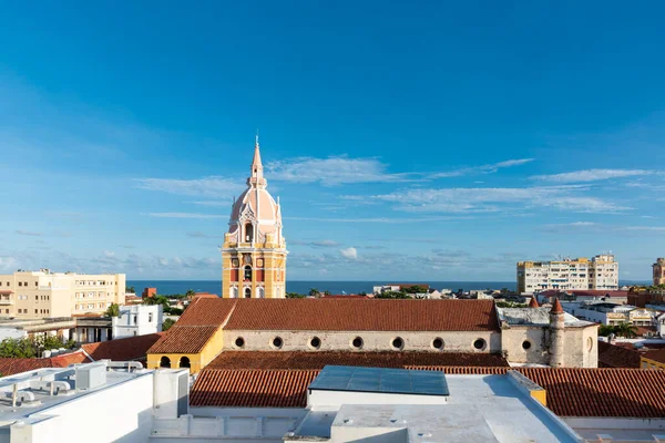 Věž Kopule Kostela Santa Catalina Modrou Oblohou Cartagena Bolívar Kolumbie — Stock fotografie
