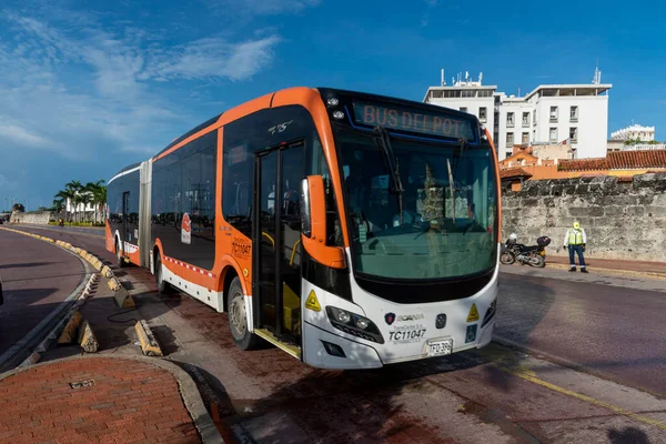 Cartagena Bolivar Kolumbien November 2021 Transkaribischer Bus Der Ummauerten Stadt — Stockfoto