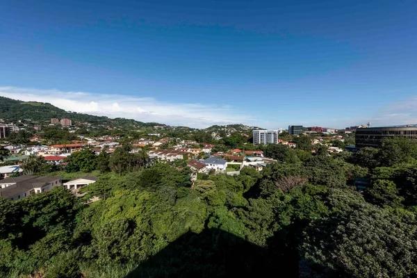 코스타리카 산호세 2021 하늘을 배경으로 도시의 건축물 — 스톡 사진