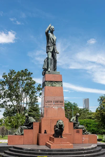 San Jose Kostarika Srpna 2021 Bronzová Socha Památník Leonovi Cortesovi — Stock fotografie