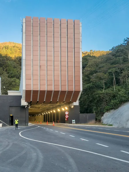 コロンビアのアンティオキア リオネグロ 2020年5月1日東車両トンネル — ストック写真
