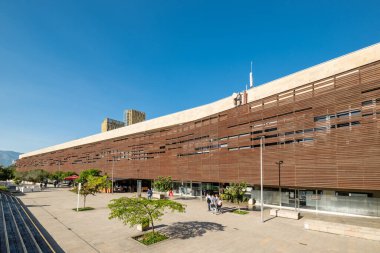 Medellin, Antioquia, Kolombiya. 13 Ocak 2022: Plaza Mayor Medelln Kongre ve Sergileri Kolombiya 'nın Medelln kentinin Uluslararası Fuar ve Sergi Merkezi' dir..