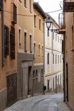 Segovia, Espaa. 28 Nisan 2022: Segovia 'daki evler mimari ve cephesi..