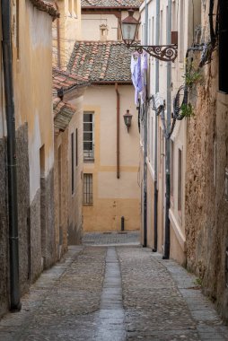 Segovia, Espaa. 28 Nisan 2022: Segovia 'daki evler mimari ve cephesi..