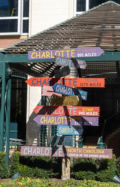 Charlotte Carolina Del Norte Usa November 2022 Urban Signage Boards — Stock Photo, Image