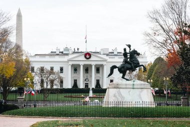 Washington D.C. Birleşik Devletleri. 29 Kasım 2022: Gri bir günde Beyaz Saray 'dan kartpostal.