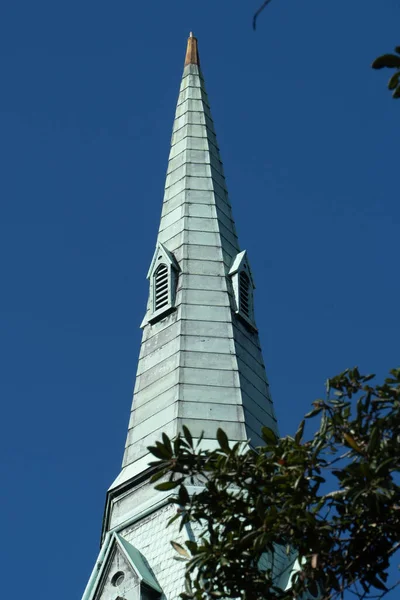 美国佐治亚州萨凡纳 2022年12月2日 韦斯利纪念碑联合卫理公会蓝天教堂 — 图库照片