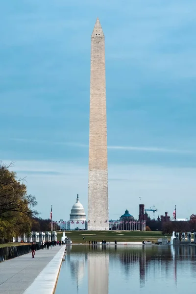 Washington Förenta Staterna November 2022 Washington Monument Med Blå Himmel — Stockfoto
