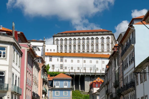 Porto Portugalia Kwietnia 2022 Krajobraz Miasta Błękitnym Niebem Architekturą Miasta — Zdjęcie stockowe