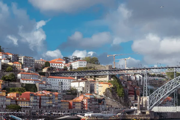Πόρτο Πορτογαλία Απριλίου 2022 Dos Cobertos Ribeira Τοίχο Dos Guindais — Φωτογραφία Αρχείου