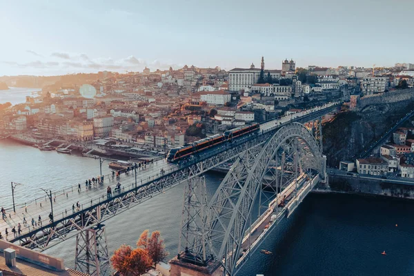 Porto Portugalia Kwietnia 2022 Piękny Zachód Słońca Przy Moście Porto — Zdjęcie stockowe