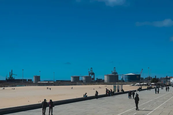 해변에 파노라마같은 풍경을 바다와 도시의 건물들 한눈에 들어옵니다 포르투갈의 — 스톡 사진