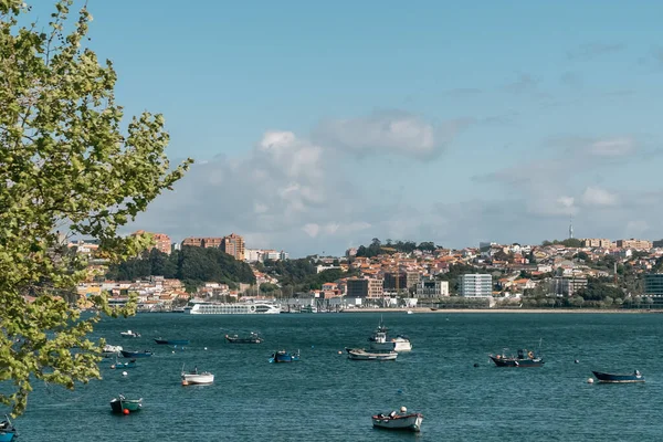 ヴィラ ノヴァ ガイアとドゥロ川のビーチや景色 オポルトだ ポルトガル — ストック写真