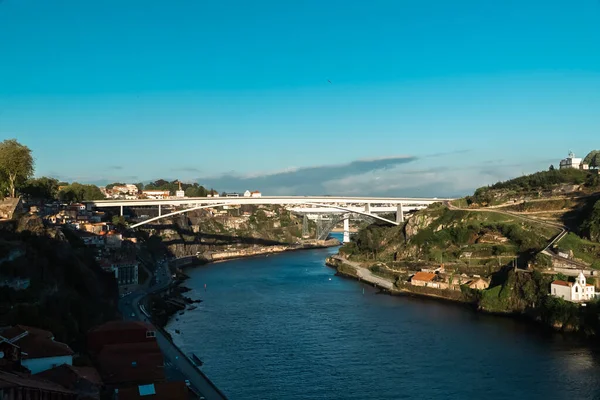 Infante Köprüsü Douro Nehri Panoramik Görüntüsünü Yap Oporto Portekiz — Stok fotoğraf