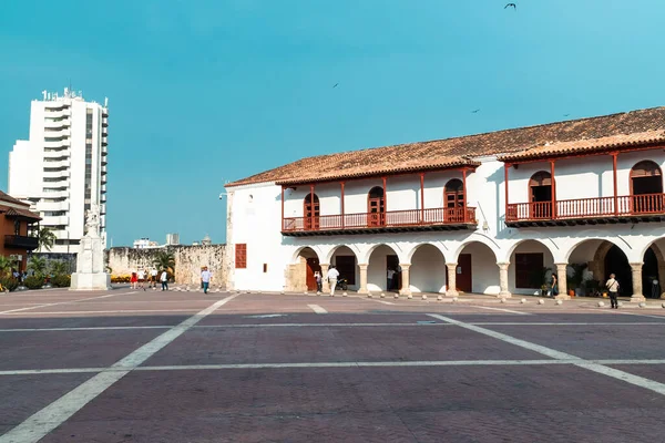 コロンビアのボリバル州カルタヘナ 2023年 2023年 3月14日 税関広場 コロン記念碑 — ストック写真