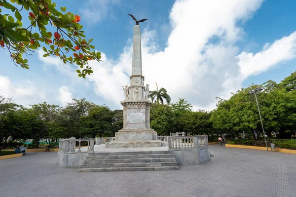 Cartagena Bolívar Colômbia Março 2023 Escultura Centenário Parque Céu Azul — Fotografia de Stock