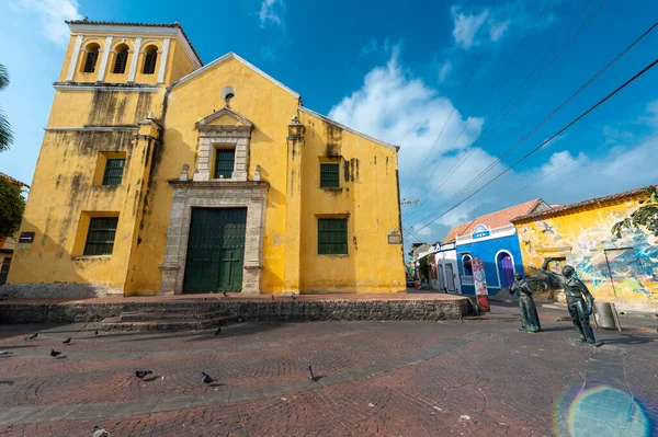 Καρταχένα Μπολιβάρ Κολομβία Μαρτίου 2023 Πάρκο Και Τριάδα Εκκλησία Μπλε — Φωτογραφία Αρχείου