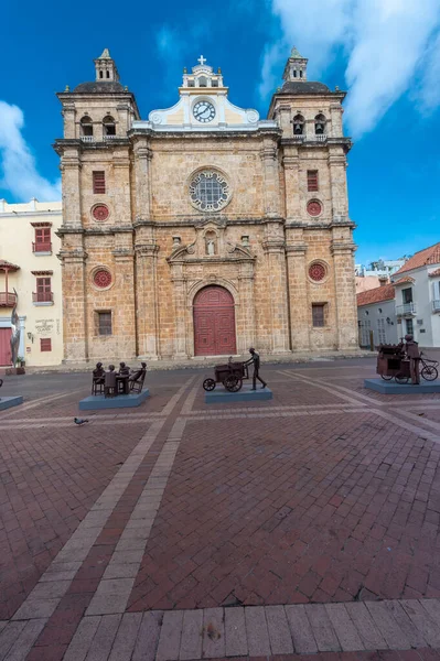 Cartagena, Bolivar, Kolombiya. 16 Mart 2023: San Pedro de Claver Kilisesi 'nin mimarisi.