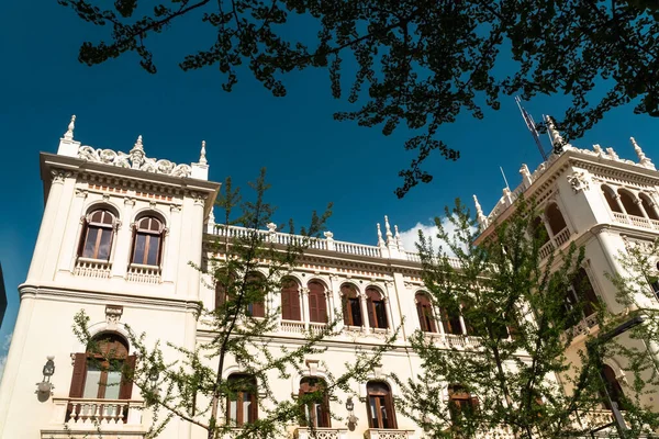 Granada Španělsko Dubna 2022 Architektura Centra Granady Letním Dni Modrá — Stock fotografie