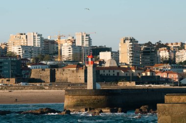 Douro Nehri 'ne bakan Las Felgueiras Deniz Feneri. Porto, Portekiz. 