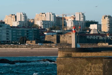 Douro Nehri 'ne bakan Las Felgueiras Deniz Feneri. Porto, Portekiz. 