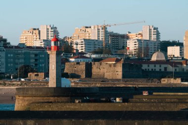 Douro Nehri 'ne bakan Las Felgueiras Deniz Feneri. Porto, Portekiz. 