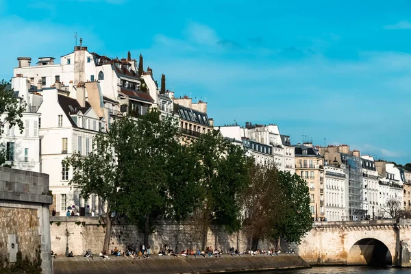 Párizs Franciaország 2022 Április Városi Építészet Házakkal Szajnára Néző Kilátással — Stock Fotó