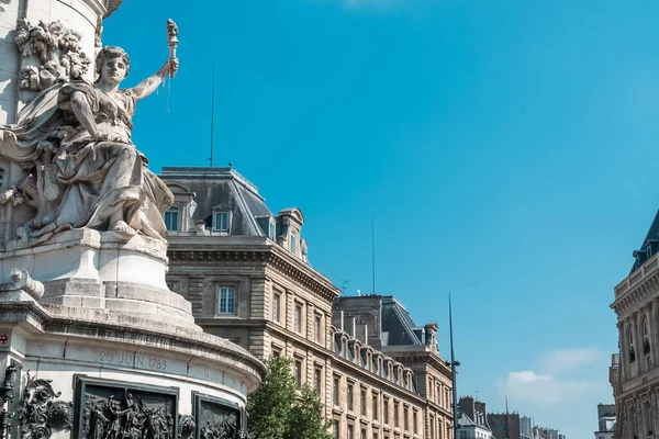 Paris France April 2022 Republic Square Monument Blue Sky — Stock Photo, Image