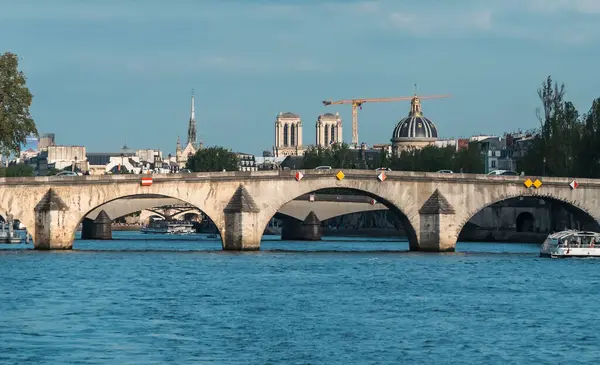Мости Над Річкою Сена Парижі Франція — стокове фото