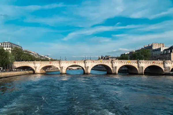 Paříž Francie Dubna 2022 Neuf Most Seine Pohled Řeku — Stock fotografie