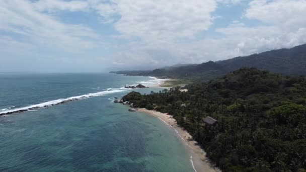 Panoramisch Strandlandschap Tayrona Park Met Uitzicht Vanuit Lucht Santa Marta — Stockvideo